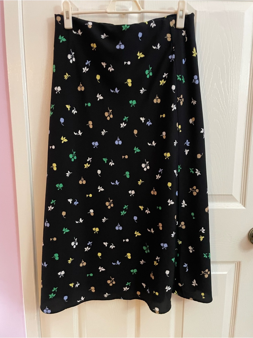 Ann Taylor Black A-Line Skirt with Multicolor Floral Motif